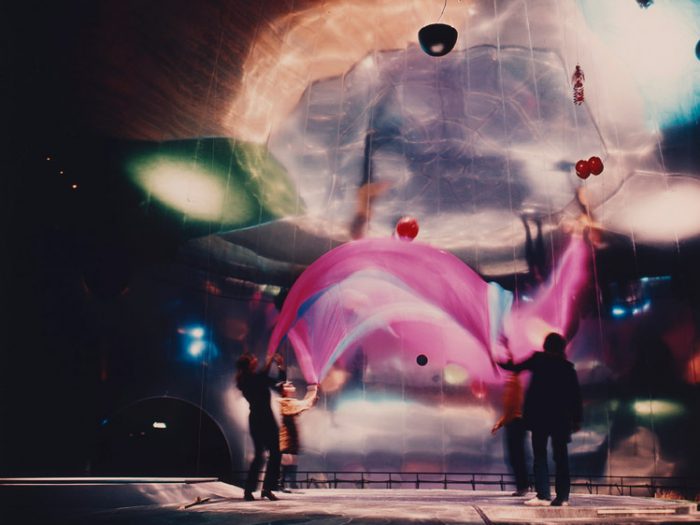 EAT_Pepsi_Pavilion_Innenraum