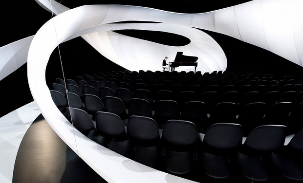 Концертный зал в Манчестере по проекту Захи Хадид. 
